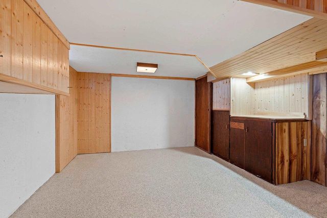 W4964 HWY 10, Menasha, WI 54952