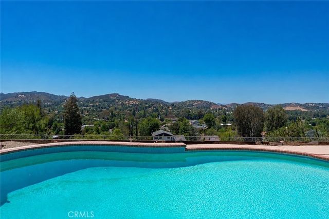 4607 Romberg Place, Woodland Hills, CA 91364
