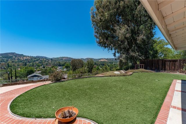 4607 Romberg Place, Woodland Hills, CA 91364
