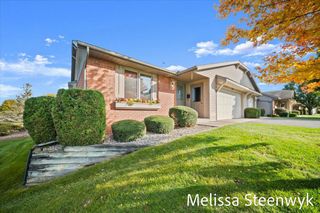 241 Interlaken Court, Zeeland, MI 49464