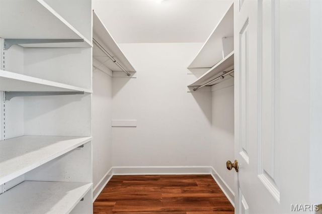 28 Country Club Terrace, Glendale, MO 63122