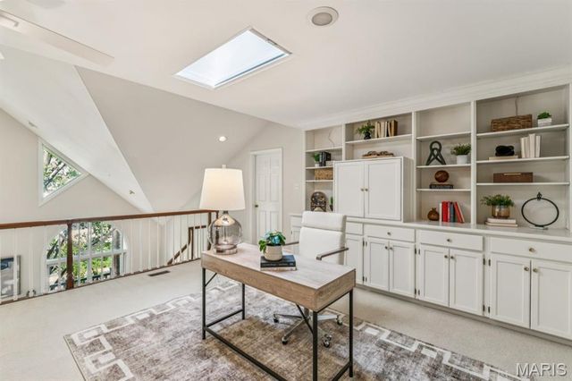 28 Country Club Terrace, Glendale, MO 63122