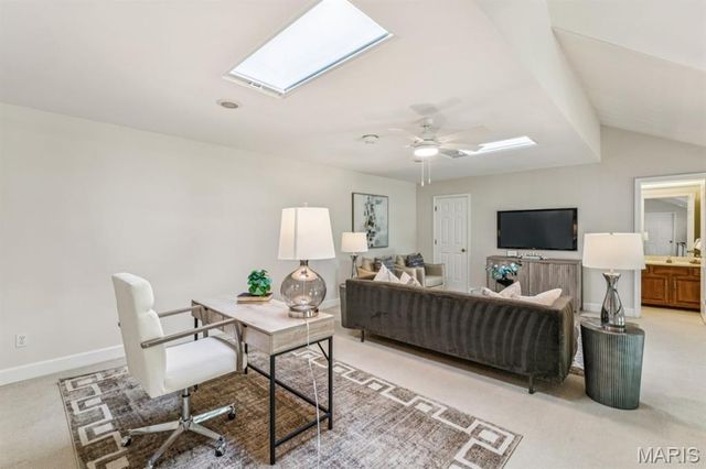 28 Country Club Terrace, Glendale, MO 63122