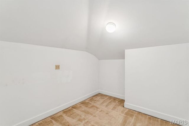 28 Country Club Terrace, Glendale, MO 63122