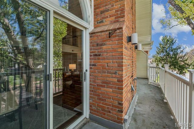 28 Country Club Terrace, Glendale, MO 63122