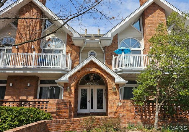 28 Country Club Terrace, Glendale, MO 63122