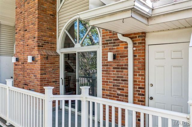 28 Country Club Terrace, Glendale, MO 63122