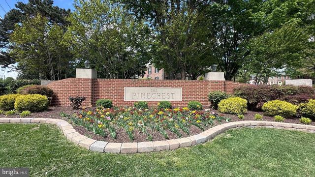 6520 MEDINAH LN, Alexandria, VA 22312