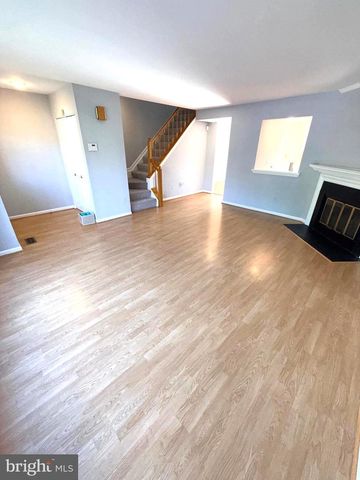 6520 MEDINAH LN, Alexandria, VA 22312