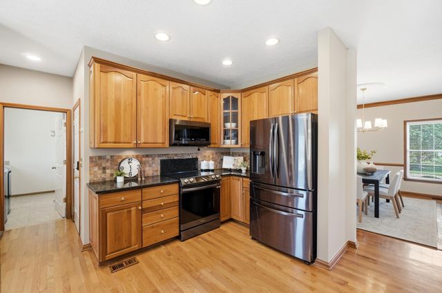3214 Sunglow Drive, Lewis Center, OH 43035