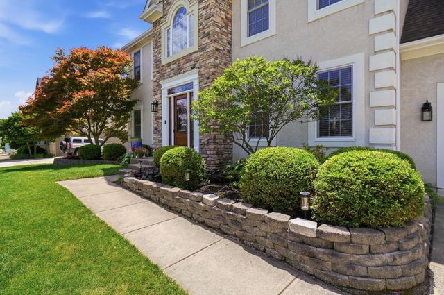 3214 Sunglow Drive, Lewis Center, OH 43035