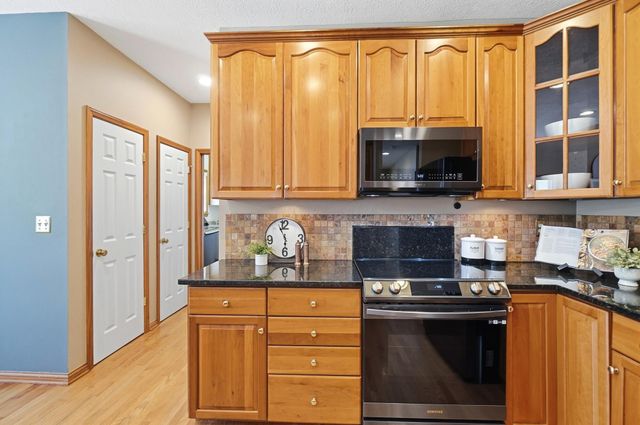 3214 Sunglow Drive, Lewis Center, OH 43035
