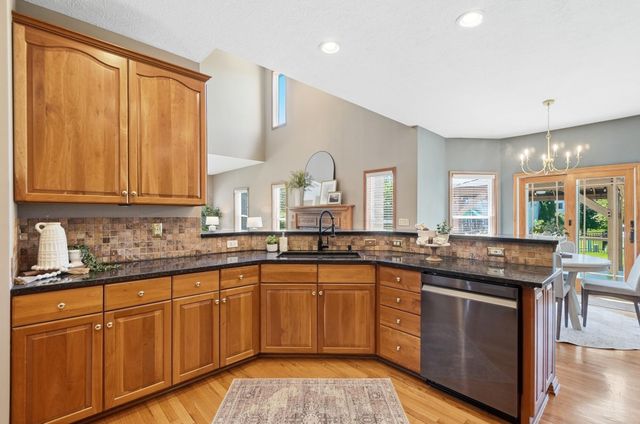 3214 Sunglow Drive, Lewis Center, OH 43035
