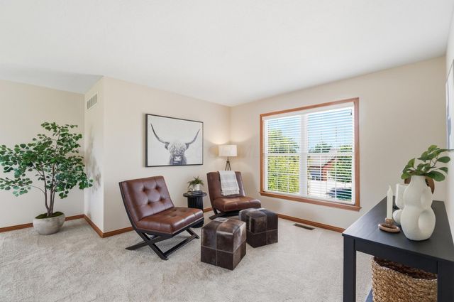 3214 Sunglow Drive, Lewis Center, OH 43035