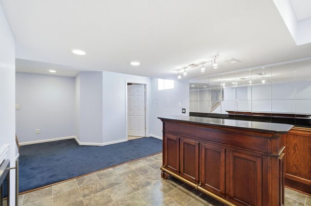 3214 Sunglow Drive, Lewis Center, OH 43035