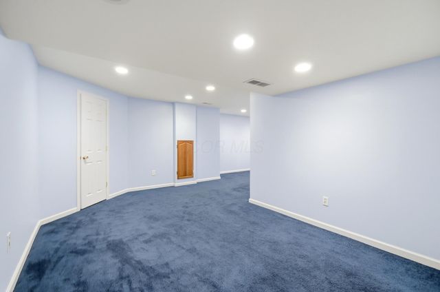 3214 Sunglow Drive, Lewis Center, OH 43035