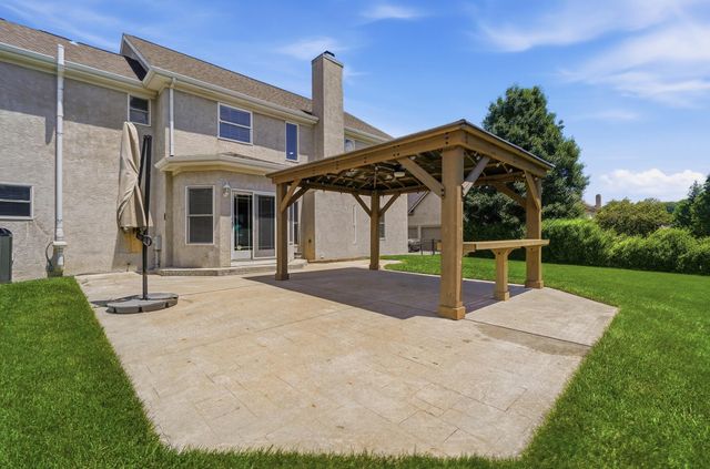 3214 Sunglow Drive, Lewis Center, OH 43035