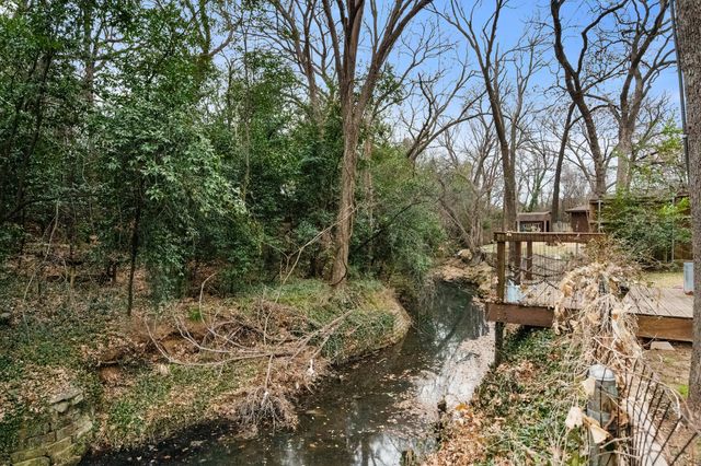 2109 Clearbrook Court, Arlington, TX 76013