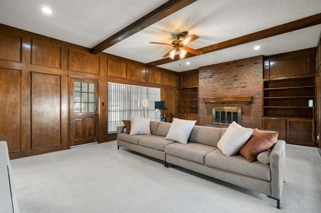 2109 Clearbrook Court, Arlington, TX 76013