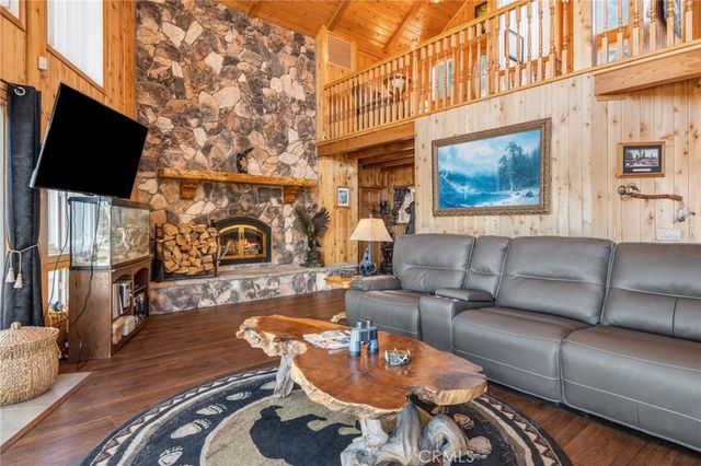 202 S Eagle Drive, Big Bear Lake, CA 92315