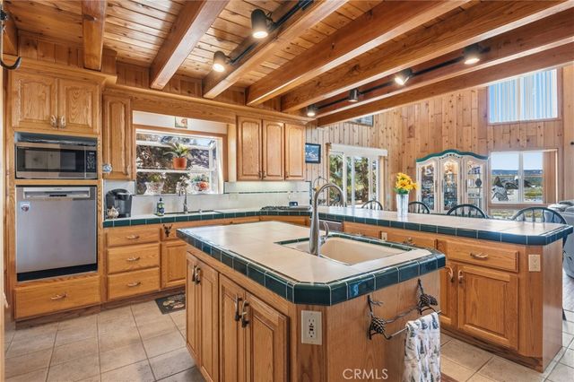 202 S Eagle Drive, Big Bear Lake, CA 92315