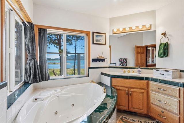 202 S Eagle Drive, Big Bear Lake, CA 92315