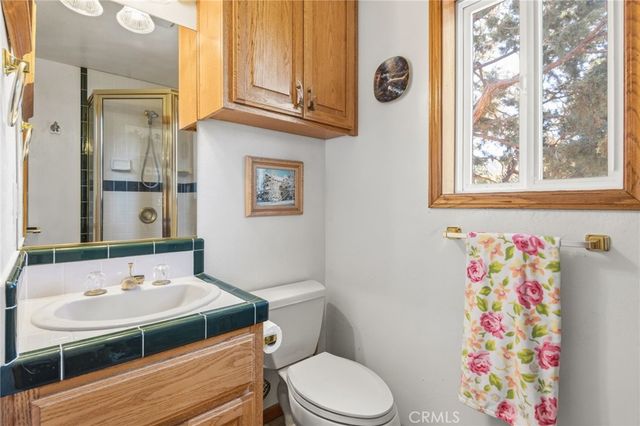 202 S Eagle Drive, Big Bear Lake, CA 92315