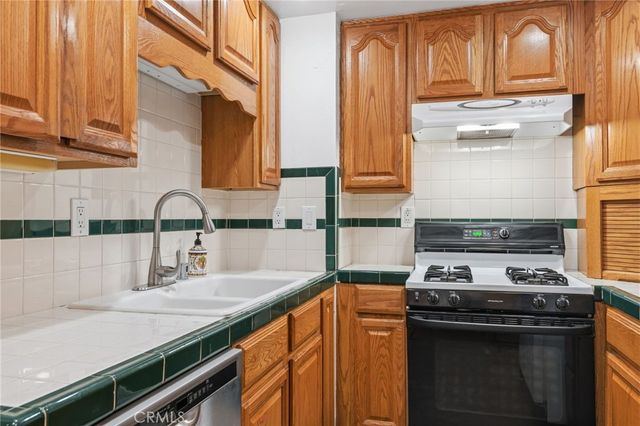 202 S Eagle Drive, Big Bear Lake, CA 92315