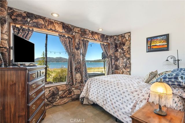 202 S Eagle Drive, Big Bear Lake, CA 92315