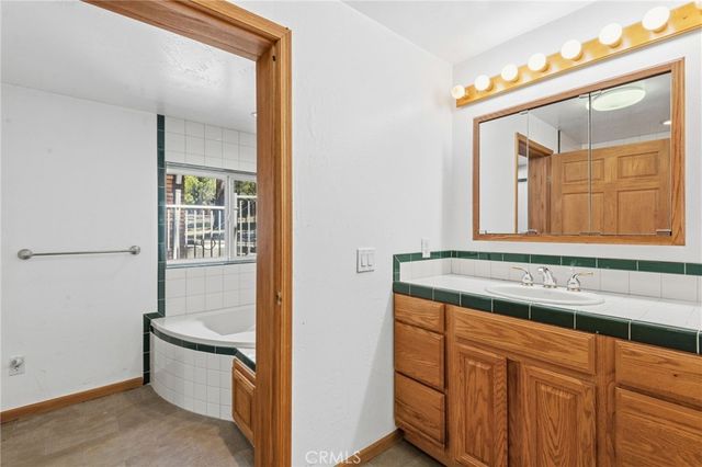 202 S Eagle Drive, Big Bear Lake, CA 92315