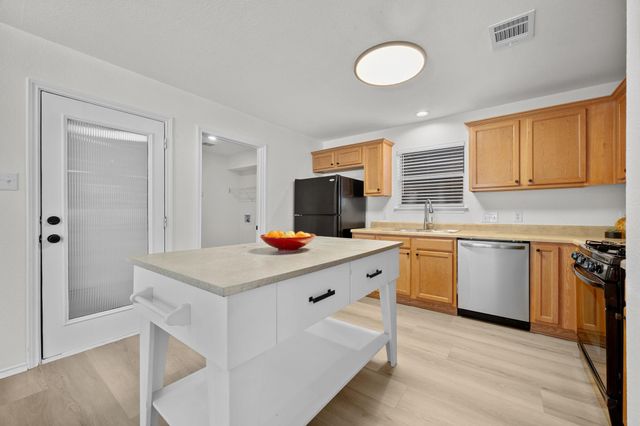 1818 Lost Maples LOOP, Cedar Park, TX 78613