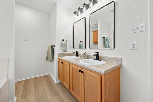 1818 Lost Maples LOOP, Cedar Park, TX 78613