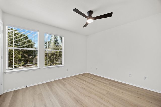 1818 Lost Maples LOOP, Cedar Park, TX 78613