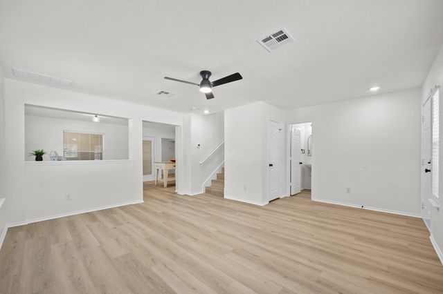 1818 Lost Maples LOOP, Cedar Park, TX 78613