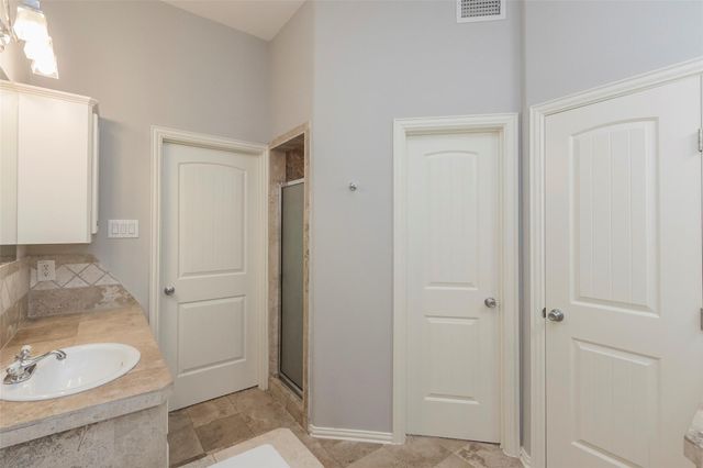 2701 Helena Street 401, Houston, TX 77006