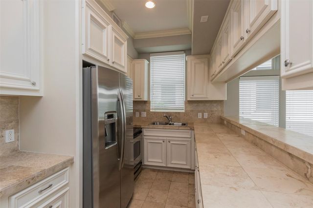 2701 Helena Street 401, Houston, TX 77006