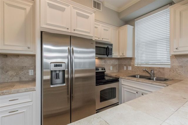 2701 Helena Street 401, Houston, TX 77006