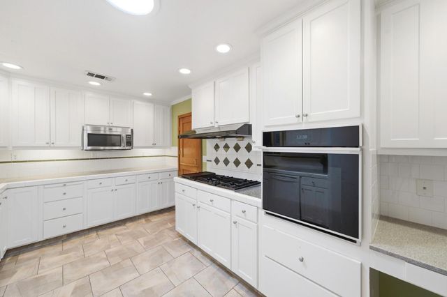 2821 Kino St, Sacramento, CA 95821