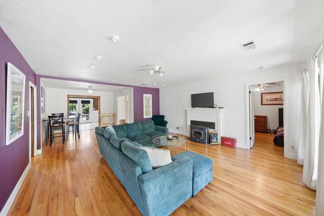 2821 Kino St, Sacramento, CA 95821