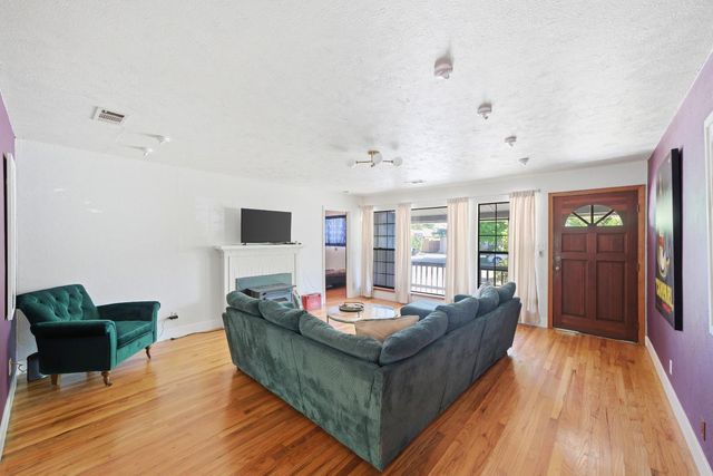 2821 Kino St, Sacramento, CA 95821