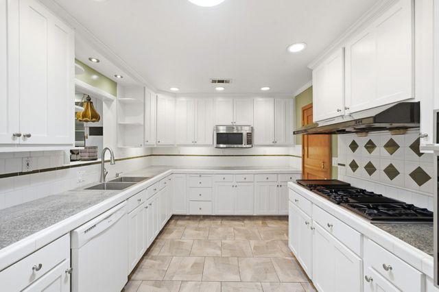 2821 Kino St, Sacramento, CA 95821