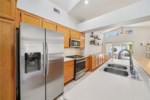 7765 Morningside, Highland, CA 92346