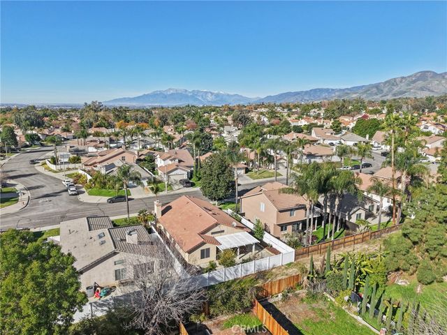 7765 Morningside, Highland, CA 92346