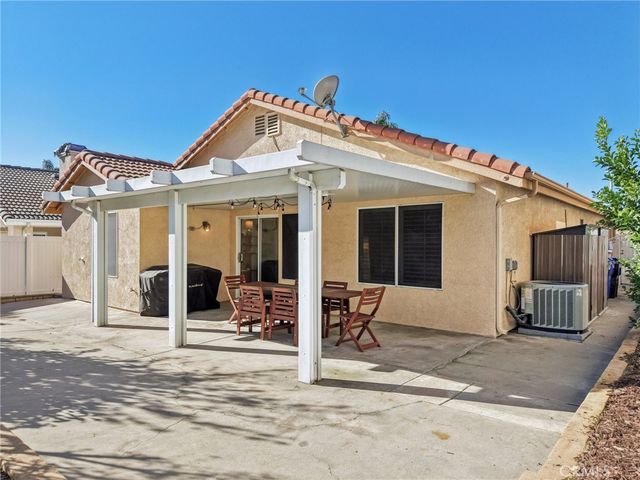 7765 Morningside, Highland, CA 92346