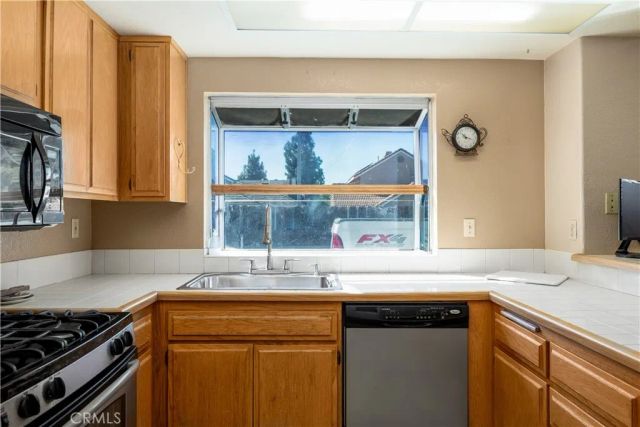 8751 Rosebay Court, Riverside, CA 92508