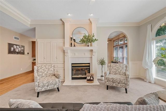 22918 NW Ashford Court, Blue Springs, MO 64015