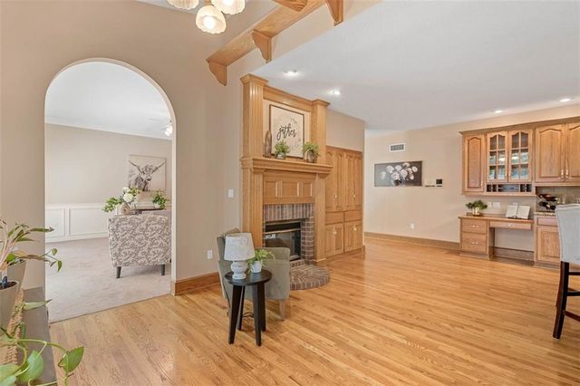22918 NW Ashford Court, Blue Springs, MO 64015