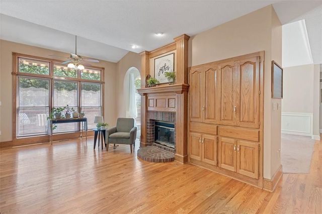 22918 NW Ashford Court, Blue Springs, MO 64015