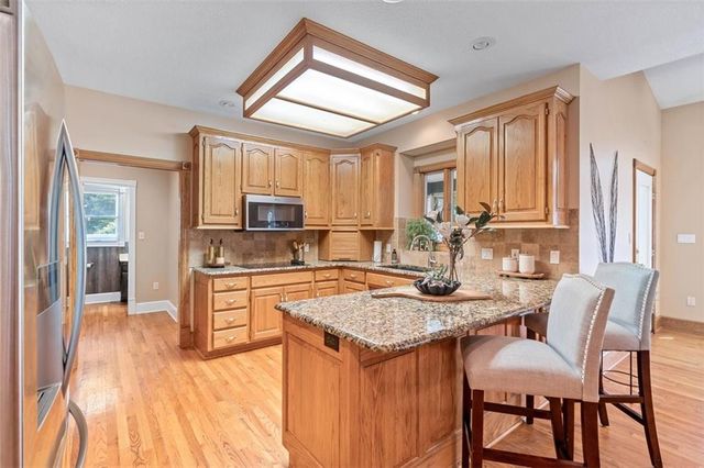 22918 NW Ashford Court, Blue Springs, MO 64015