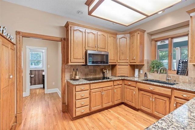 22918 NW Ashford Court, Blue Springs, MO 64015